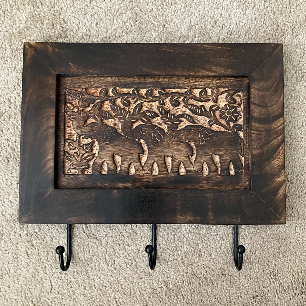 Wood Carved Wall Key Hook